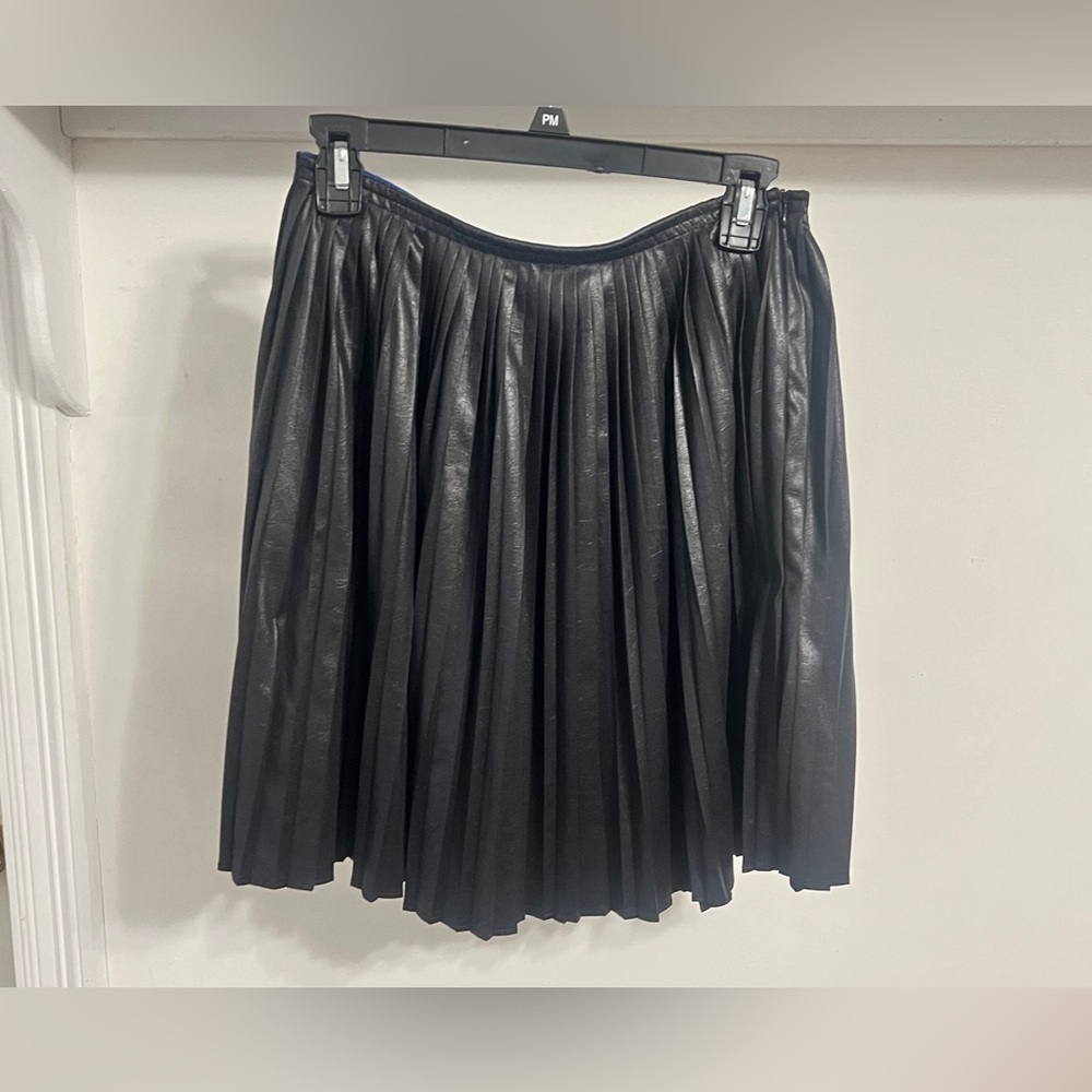CO | TE Pleated Skirt